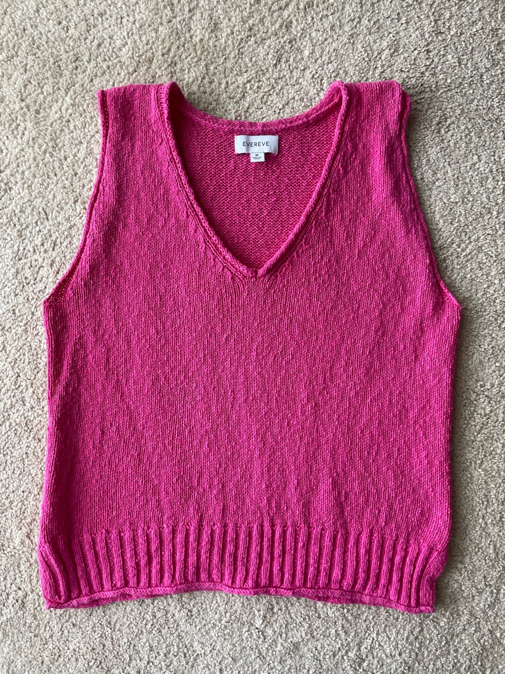Evereve Bright Pink V-Neck Knit Sweater Vest Knit Women’s M Chic Business Casual